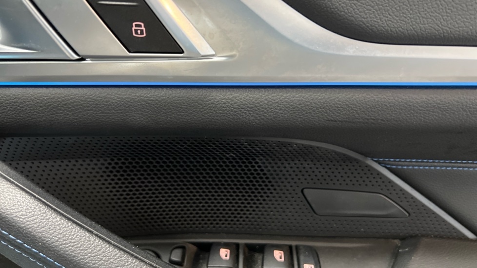 Used BMW i4 2022 for sale - 76393550: Photo 20