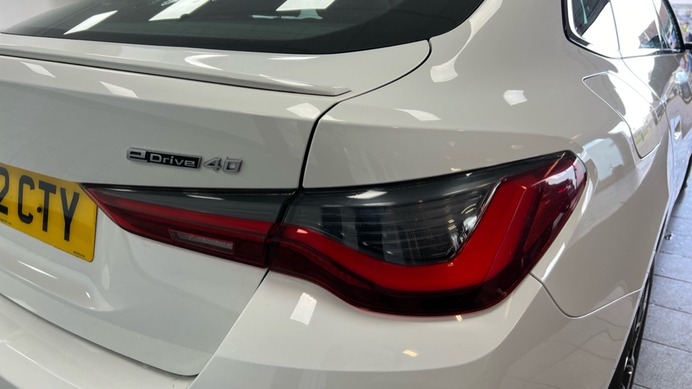 Used BMW i4 2022 for sale - 76393550: Photo 28