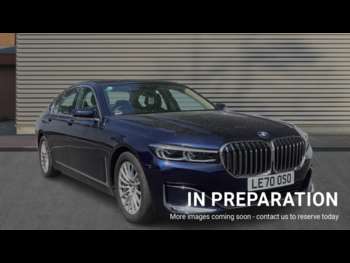 2025 - 740i 4dr Auto