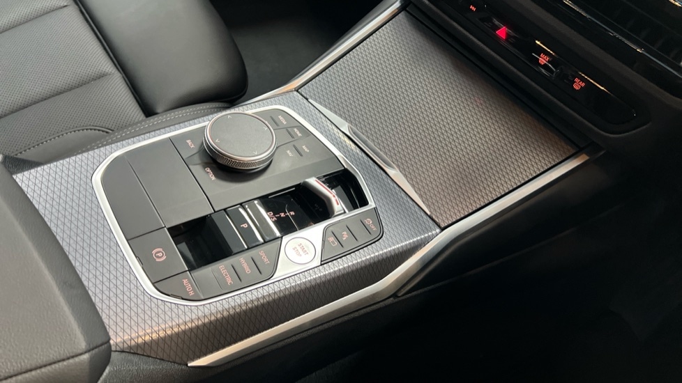 Used BMW 3 Series 2025 for sale - 76731517: Photo 10