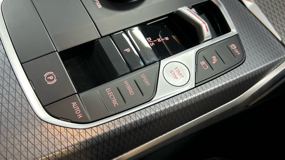 Used BMW 3 Series 2025 for sale - 76731517: Photo 19