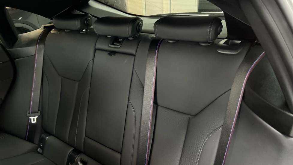 Used BMW i4 2025 for sale - 76552268: Photo 12