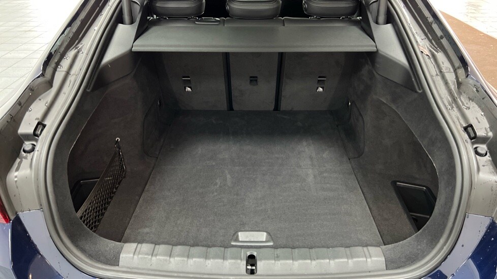 Used BMW i4 2025 for sale - 76552268: Photo 13