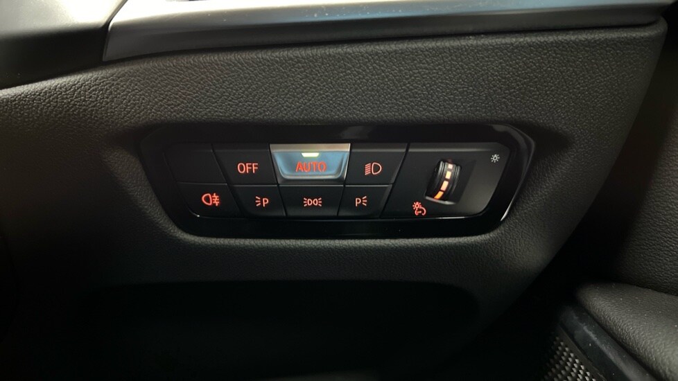 Used BMW 3 Series 2025 for sale - 76780272: Photo 38