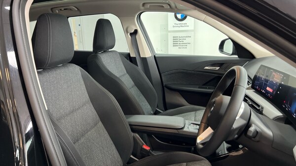 Used BMW iX1 2025 for sale - 76008324: Photo 11