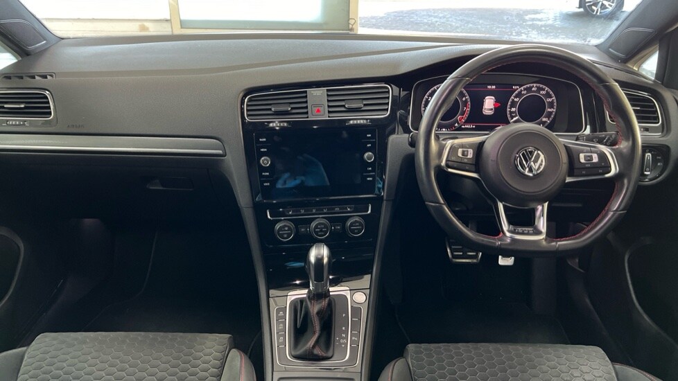 Used Volkswagen Golf 2018 for sale - 76999374: Photo 11
