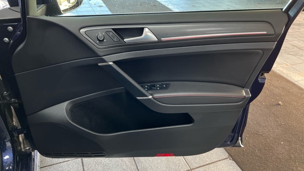 Used Volkswagen Golf 2018 for sale - 76999374: Photo 26