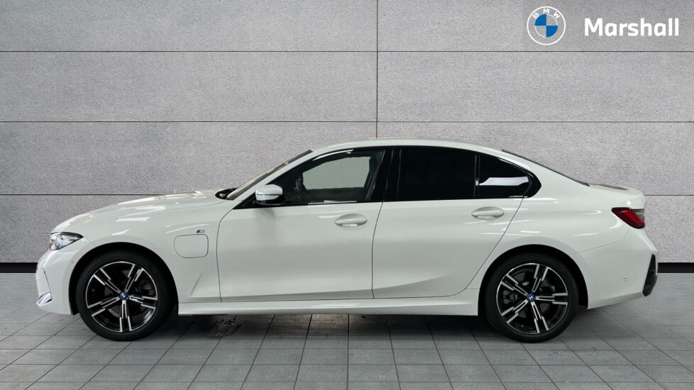 Used BMW 3 Series 2024 for sale - 76580214: Photo 24