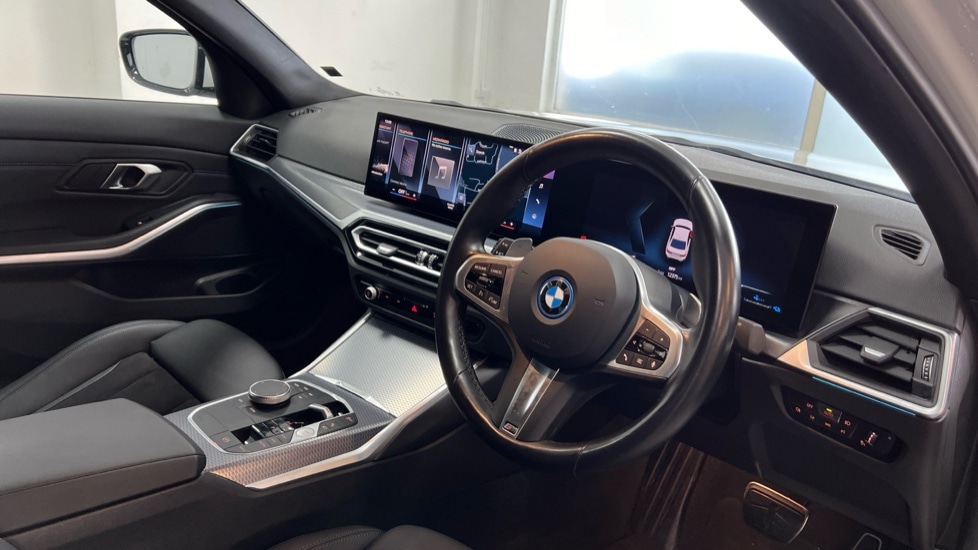 Used BMW 3 Series 2024 for sale - 76580214: Photo 6