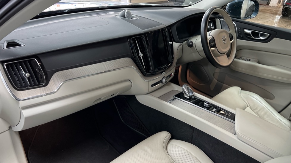 Used Volvo XC60 2020 for sale - 76623498: Photo 10