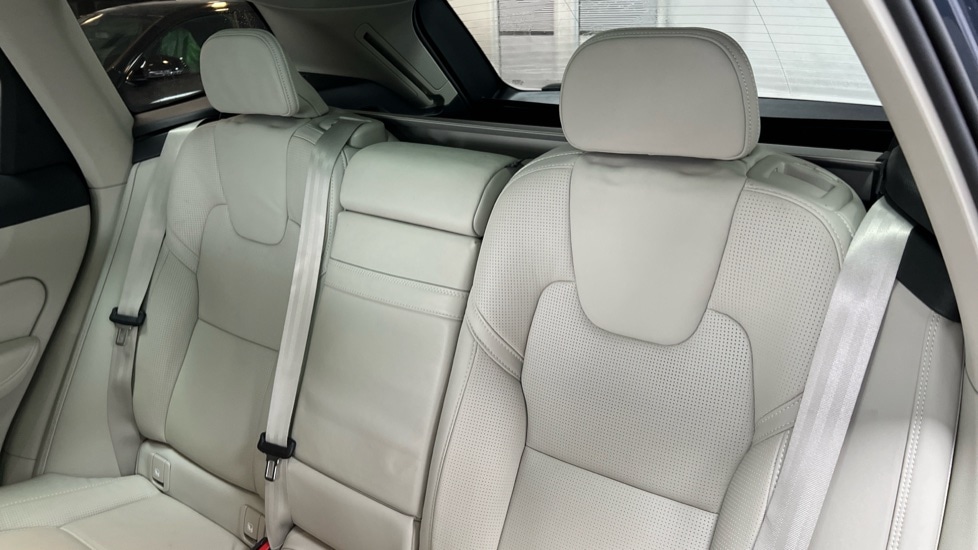 Used Volvo XC60 2020 for sale - 76623498: Photo 14