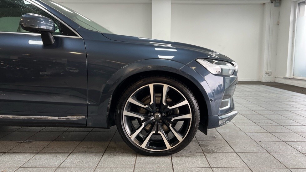 Used Volvo XC60 2020 for sale - 76623498: Photo 20