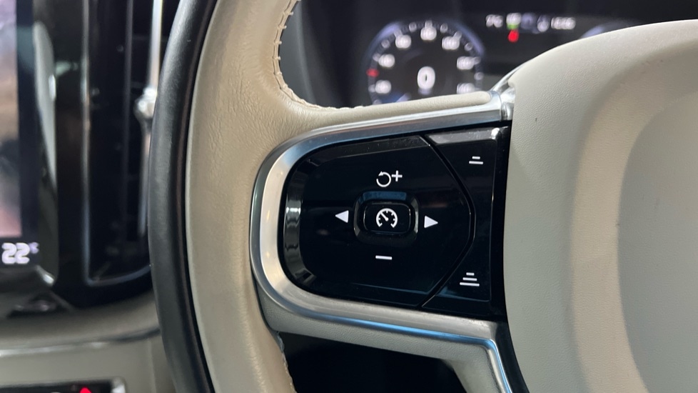 Used Volvo XC60 2020 for sale - 76623498: Photo 22