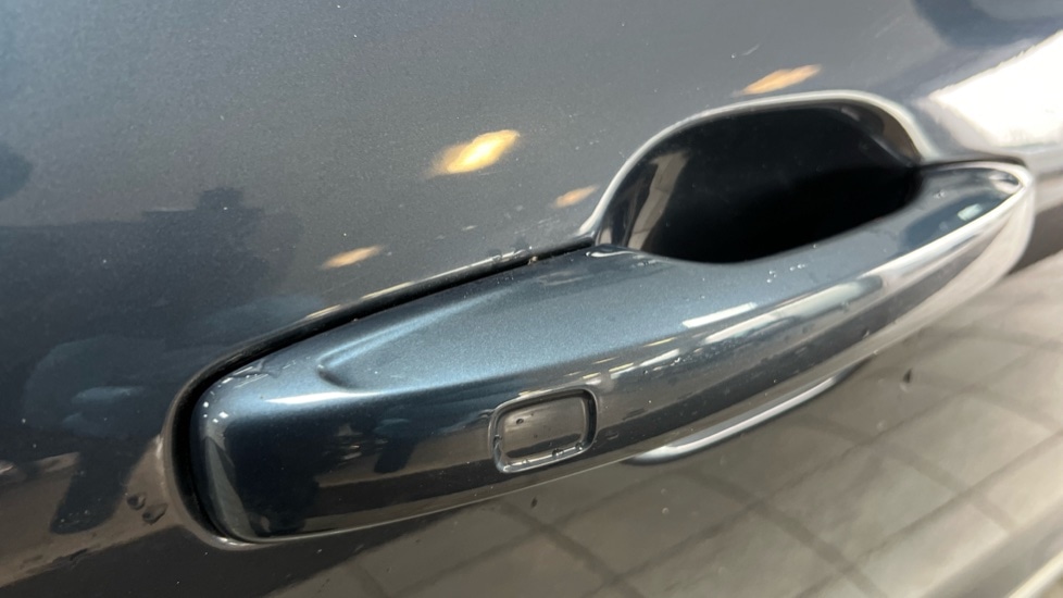 Used Volvo XC60 2020 for sale - 76623498: Photo 33