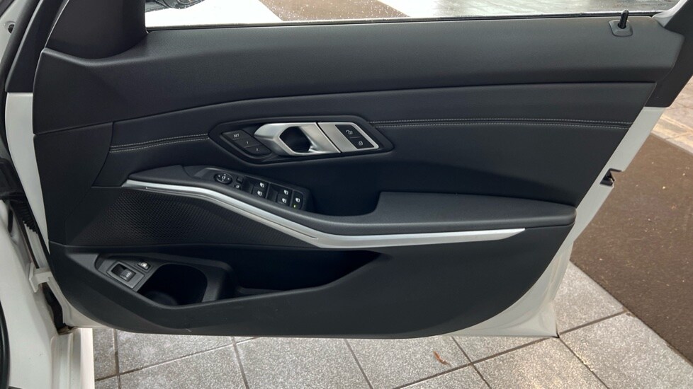 Used BMW 3 Series 2021 for sale - 76410658: Photo 30