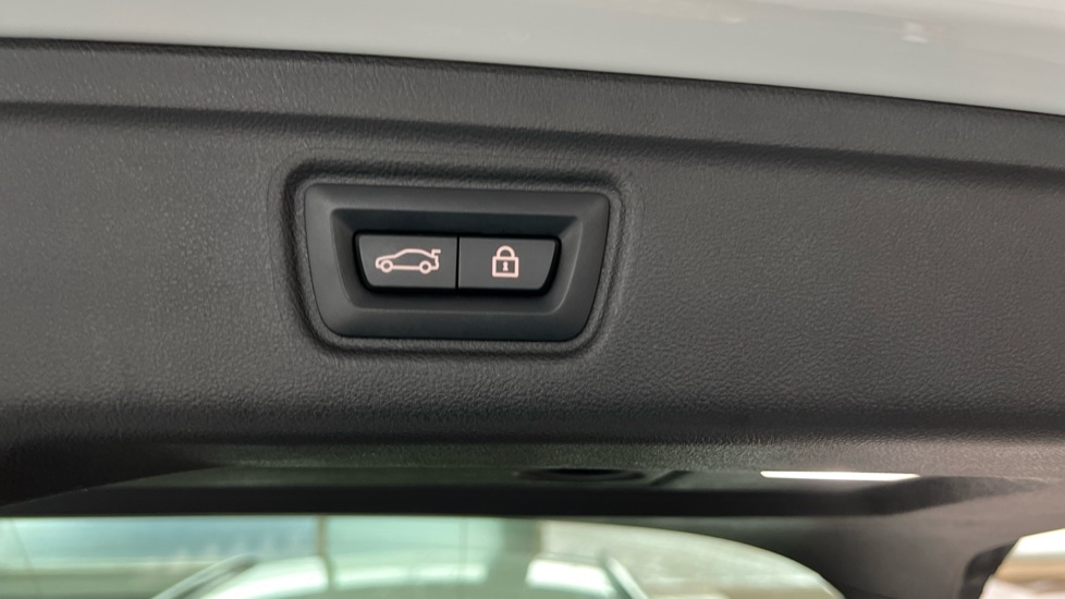 Used BMW 3 Series 2021 for sale - 76410658: Photo 32