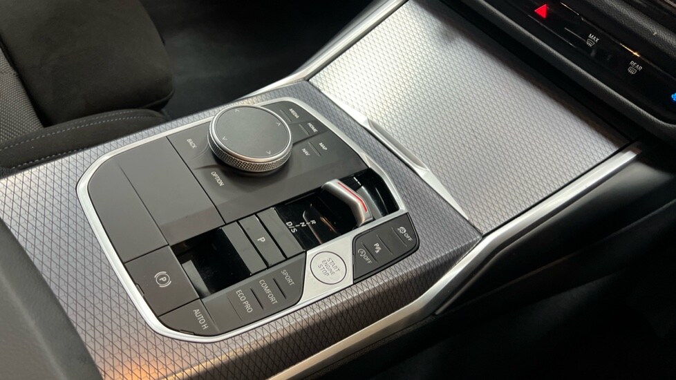 Used BMW 3 Series 2025 for sale - 76552348: Photo 10