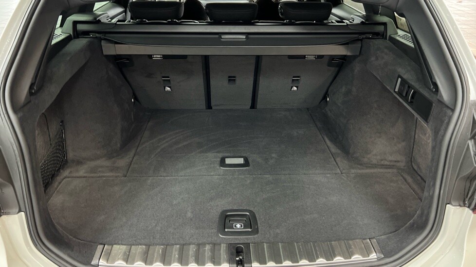 Used BMW 3 Series 2025 for sale - 76552348: Photo 13