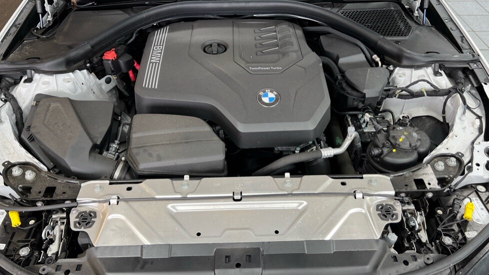 Used BMW 3 Series 2025 for sale - 76552348: Photo 21