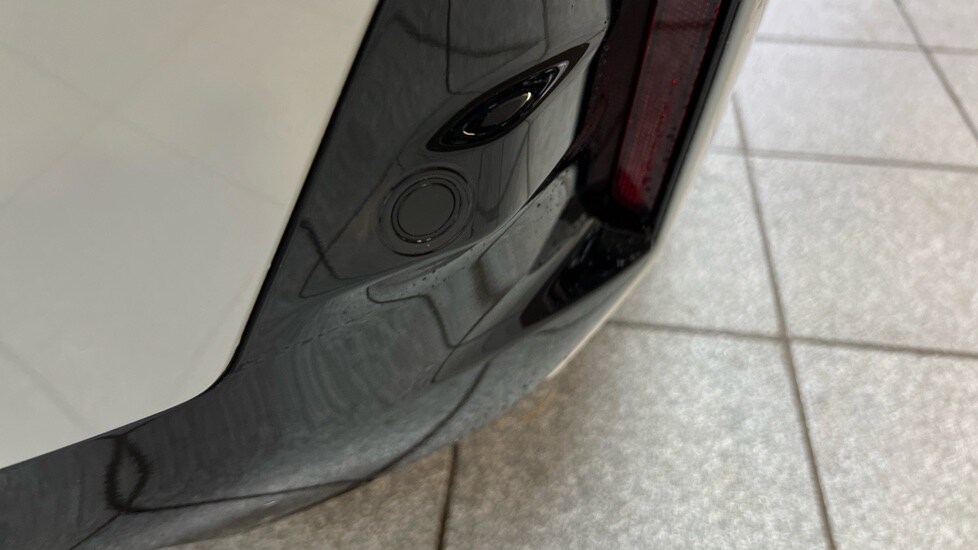 Used BMW 3 Series 2025 for sale - 76552348: Photo 32