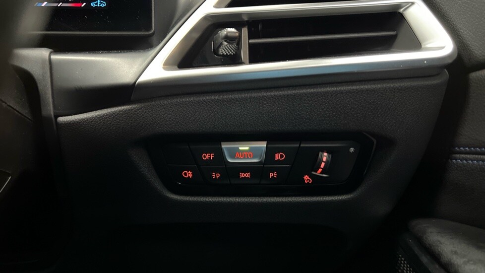 Used BMW 3 Series 2025 for sale - 76552348: Photo 35