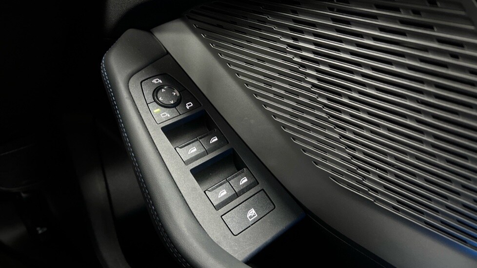 Used BMW 1 Series 2025 for sale - 77050969: Photo 37