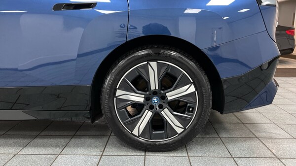 Used BMW iX 2022 for sale - 76140353: Photo 26