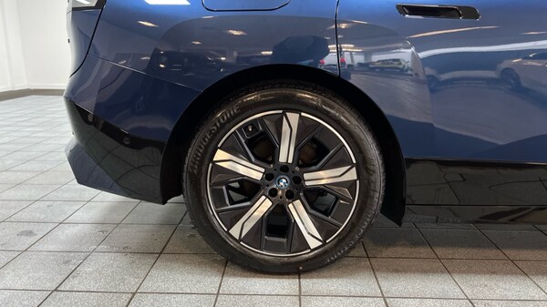 Used BMW iX 2022 for sale - 76140353: Photo 27