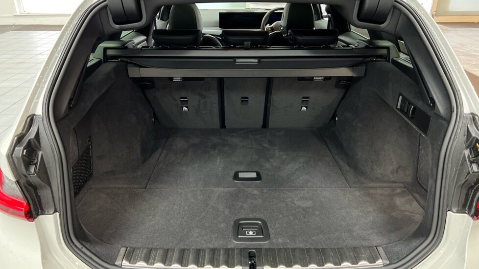 Used BMW 3 Series 2024 for sale - 76580143: Photo 13