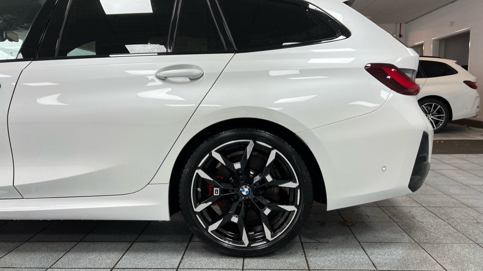 Used BMW 3 Series 2024 for sale - 76580143: Photo 26