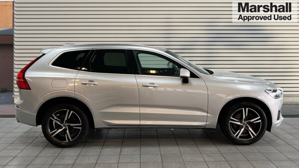Used Volvo XC60 2018 for sale - 76251731: Photo 2