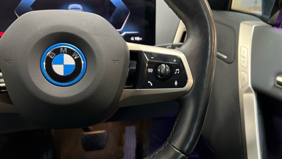 Used BMW iX 2022 for sale - 76788263: Photo 18