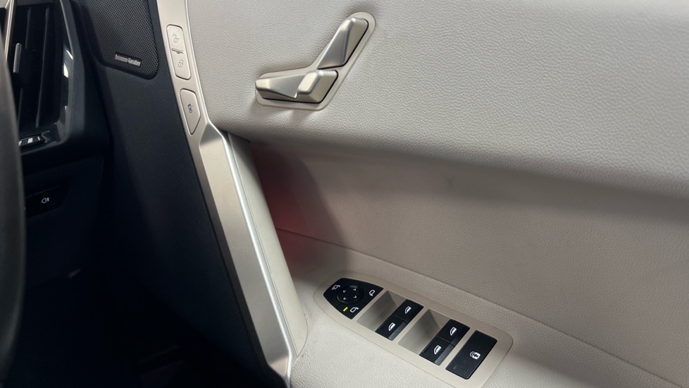 Used BMW iX 2023 for sale - 77018338: Photo 37