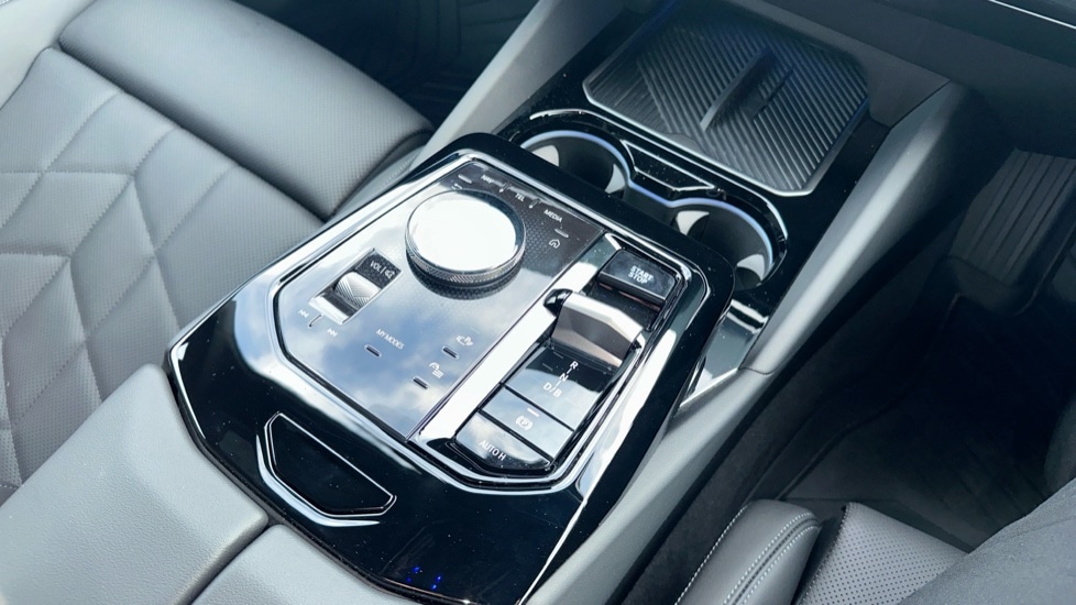 Used BMW i5 2023 for sale - 76479745: Photo 10