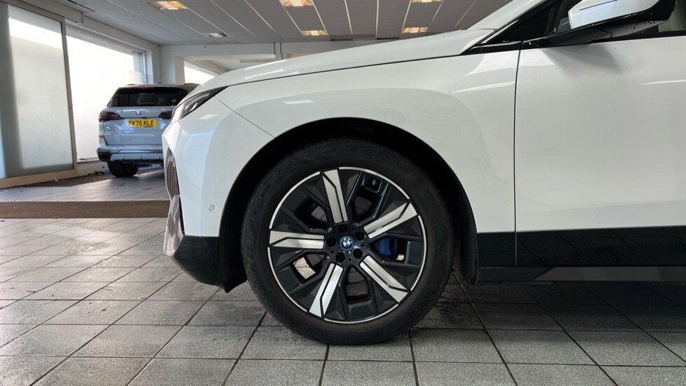 Used BMW iX 2022 for sale - 76966784: Photo 25
