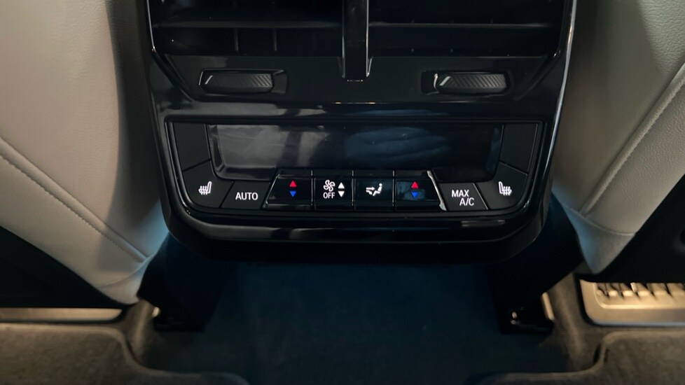 Used BMW iX 2022 for sale - 76966784: Photo 32