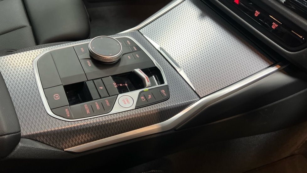 Used BMW 3 Series 2025 for sale - 77067899: Photo 10