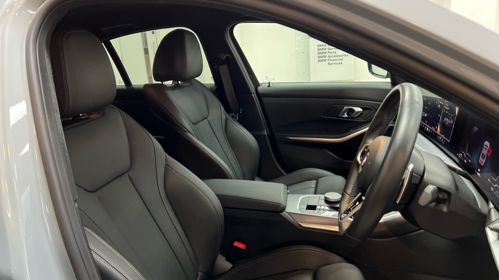Used BMW 3 Series 2025 for sale - 77067899: Photo 11