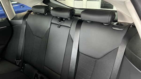 Used BMW i4 2023 for sale - 76140395: Photo 12