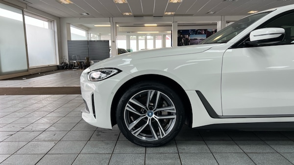 Used BMW i4 2023 for sale - 76140395: Photo 25