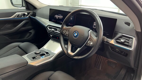 Used BMW i4 2023 for sale - 76140395: Photo 6