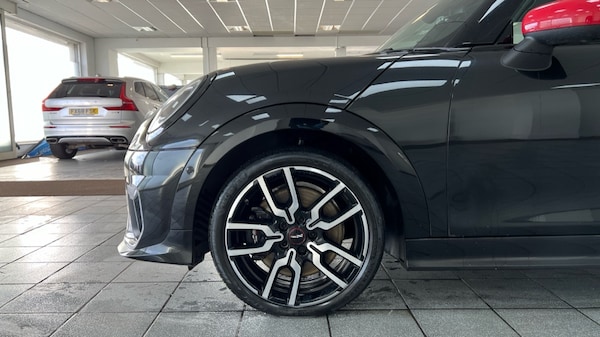 Used MINI Cooper 2024 for sale - 76321890: Photo 17