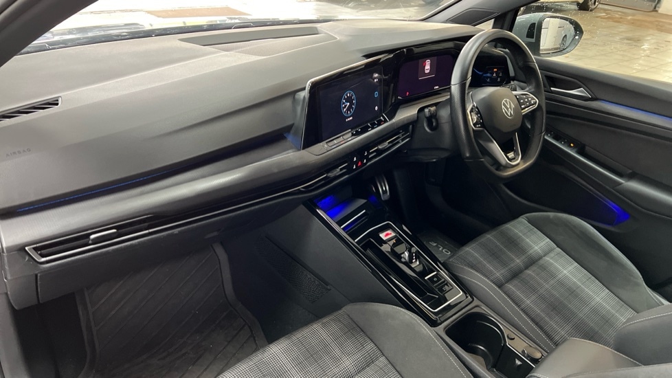Used Volkswagen Golf 2023 for sale - 76459068: Photo 10