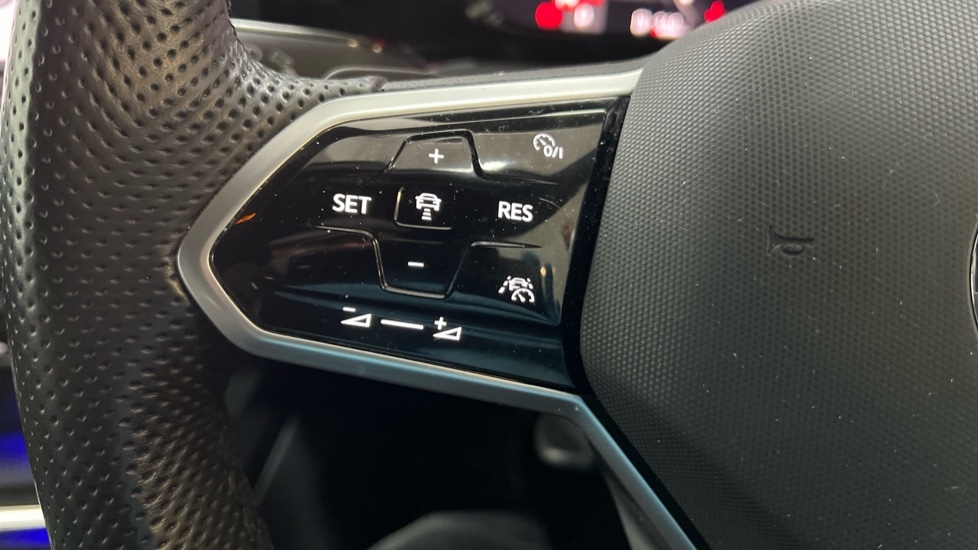 Used Volkswagen Golf 2023 for sale - 76459068: Photo 22