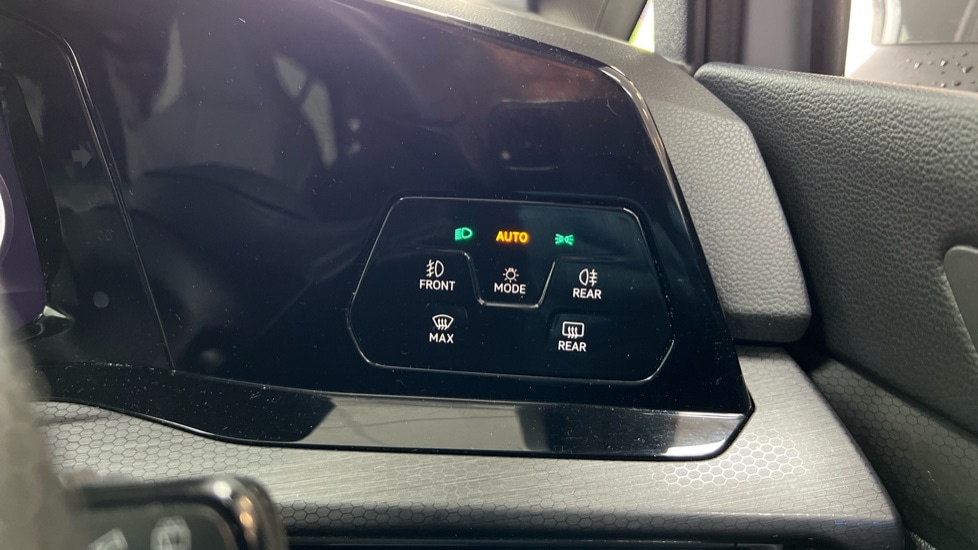 Used Volkswagen Golf 2023 for sale - 76459068: Photo 30