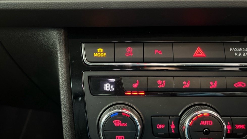 Used SEAT Leon 2019 for sale - 76587070: Photo 26