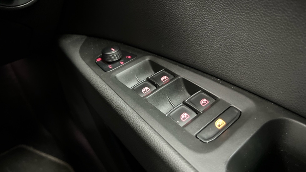 Used SEAT Leon 2019 for sale - 76587070: Photo 31