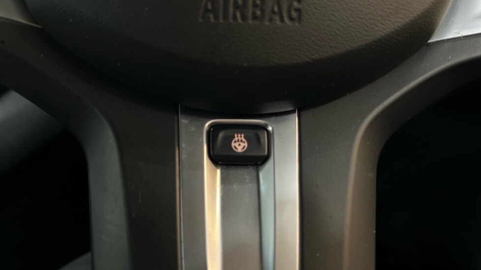 Used BMW 1 Series 2024 for sale - 76217222: Photo 39