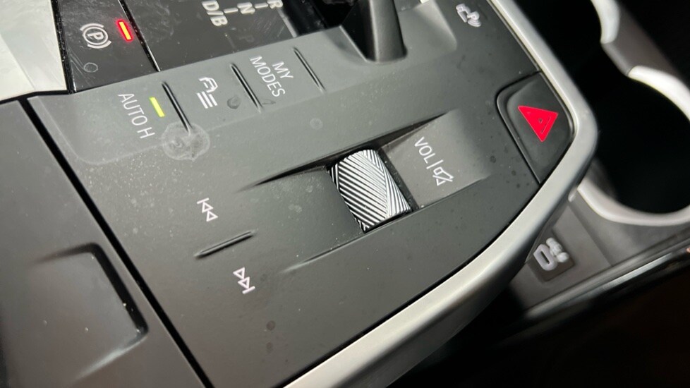 Used BMW iX1 2023 for sale - 76635698: Photo 19