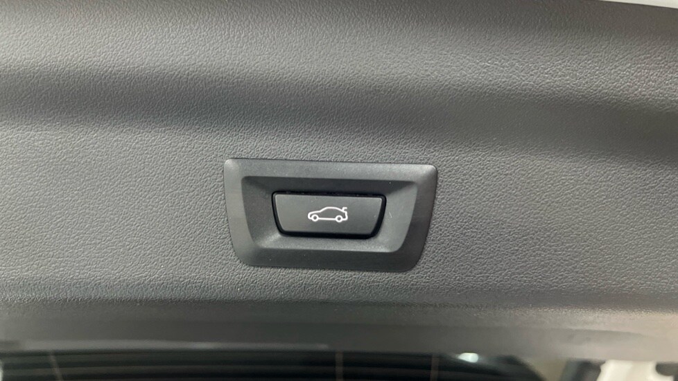 Used BMW iX1 2023 for sale - 76635698: Photo 31